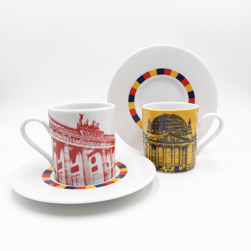 ART-DOMINO® BY SABINE WELZ Berlin Espresso mug 02 - Dôme du Reichstag et Porte de Brandebourg