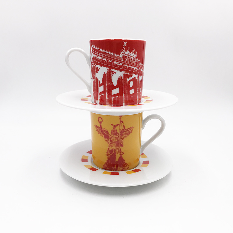 ART-DOMINO® BY SABINE WELZ Berlin Espresso cup 03 - Brandenburger Tor + Goldelse