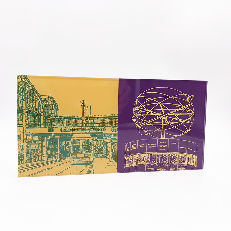 MAGNET-STORIES Berlin - Friedrichstrasse + World Clock