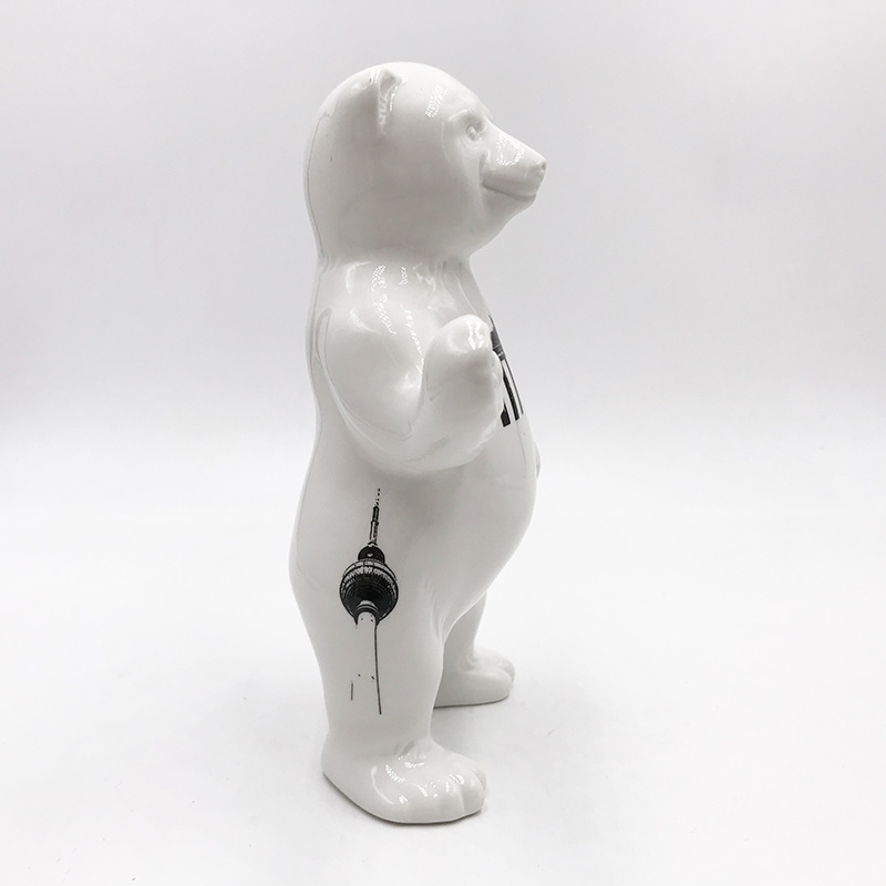 MAGNET-STORIES Porcelain bear from Berlin - With Berlin Tattoos
