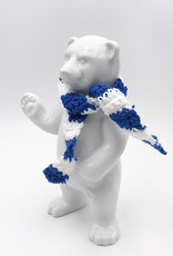 ART-DOMINO® BY SABINE WELZ Ours en porcelaine de Berlin - Avec foulard bleu et blanc