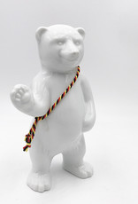 MAGNET-STORIES Porcelain bear from Berlin - With black, red and yellow sash