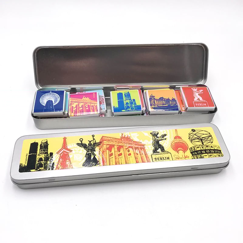 MAGNET-STORIES Schokolade mit Berlin-Motiven in Metalldose