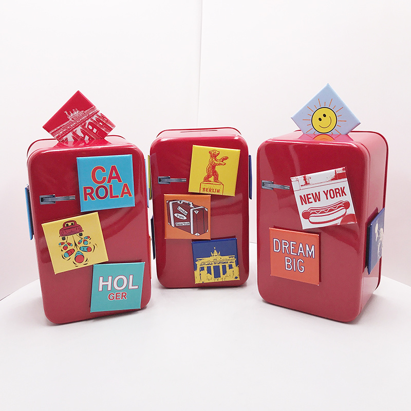 ART-DOMINO® BY SABINE WELZ Retro refrigerator money box