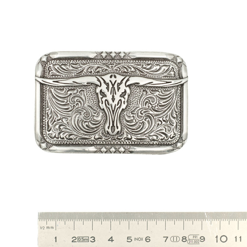 Crumrine Silver colored buckle with special details