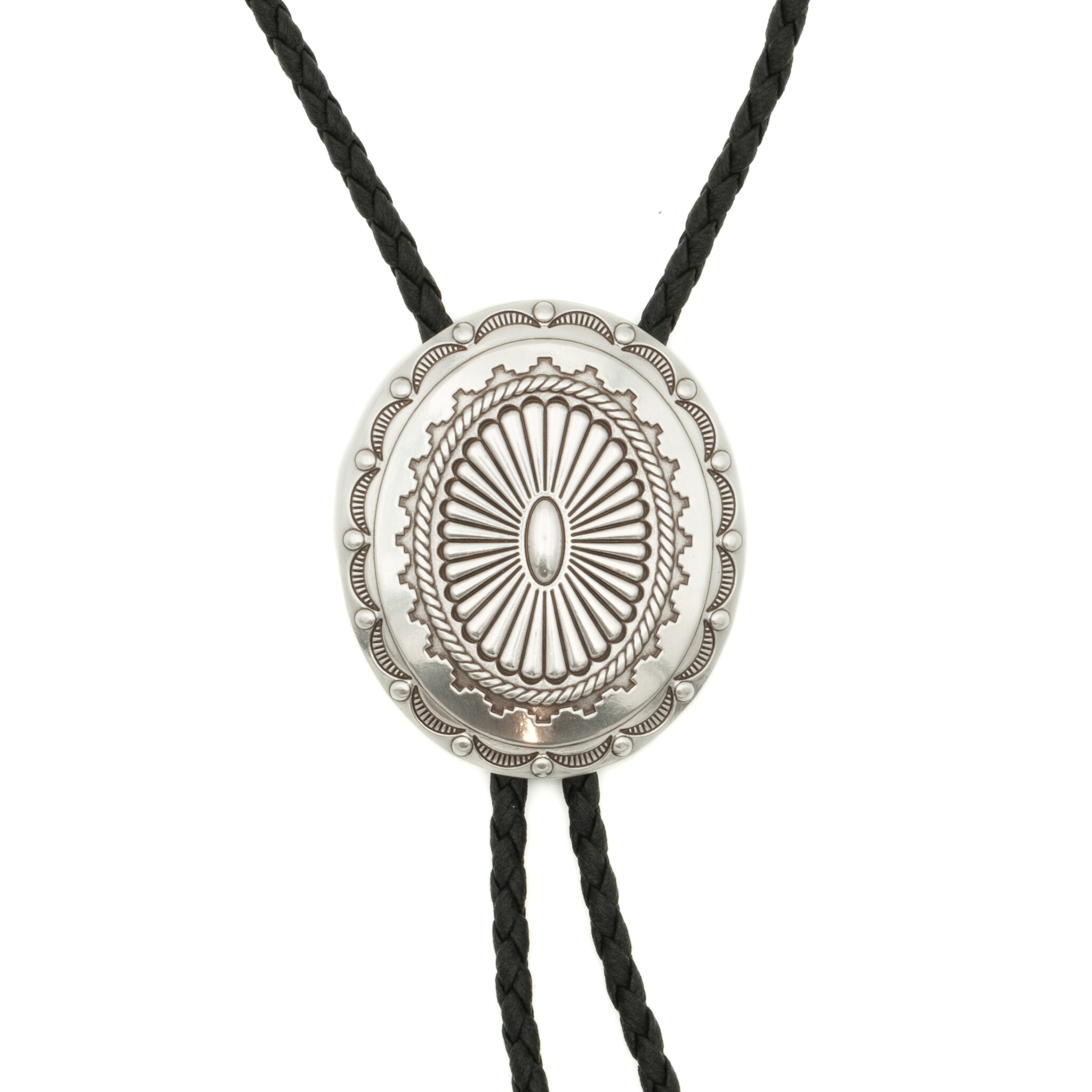 Oval bolo tie with flower design