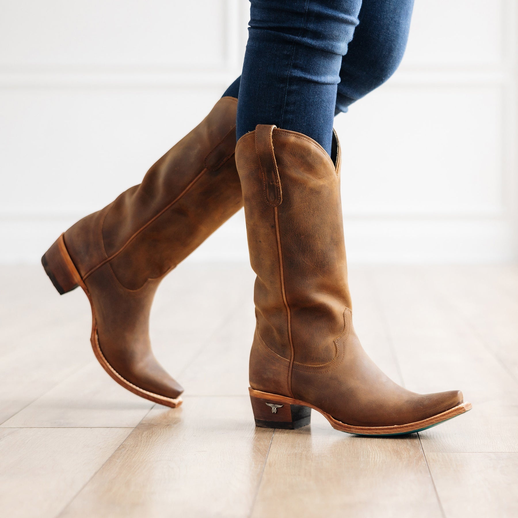 Lane Emma Jane Burnt Caramel cowboy boot