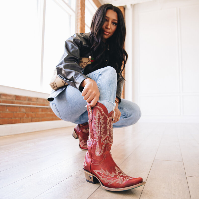 Lane Lexington Smoldering Ruby cowboy boot