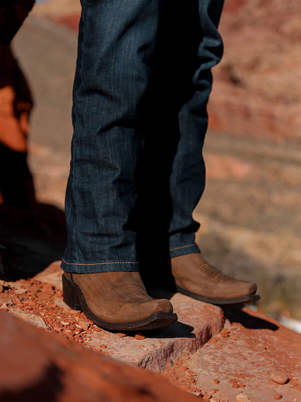 Corral  Lucas cowboylaars