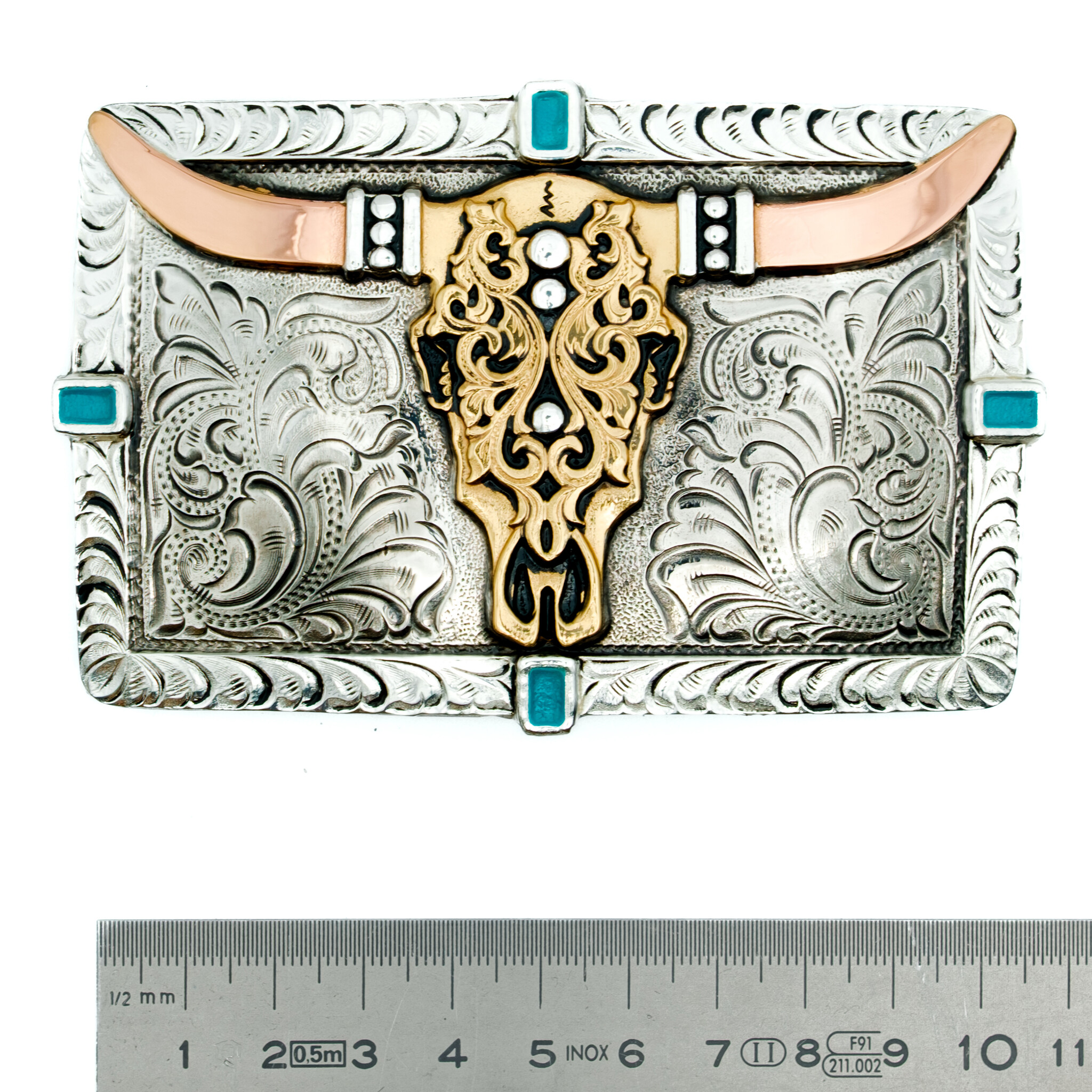 Crumrine Silver colored buckle with longhorn