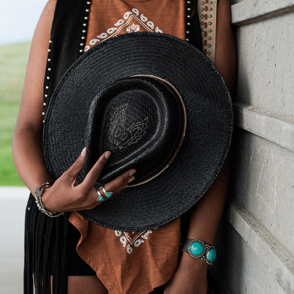 Corral  Rebel strohoed black