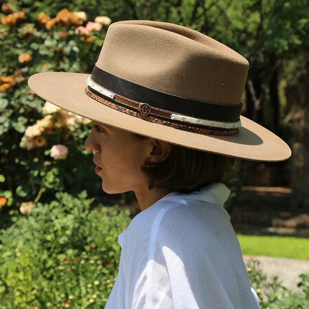 Corral  Rebel hoed Tan