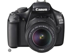 Canon EOS 1100D + 18-55mm II IS