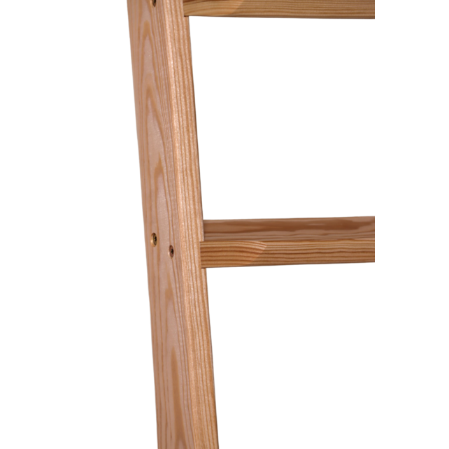 Raumsparende Dachbodentreppe aus Kiefernholz