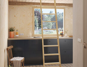 Raumsparende Dachbodentreppe aus Kiefernholz