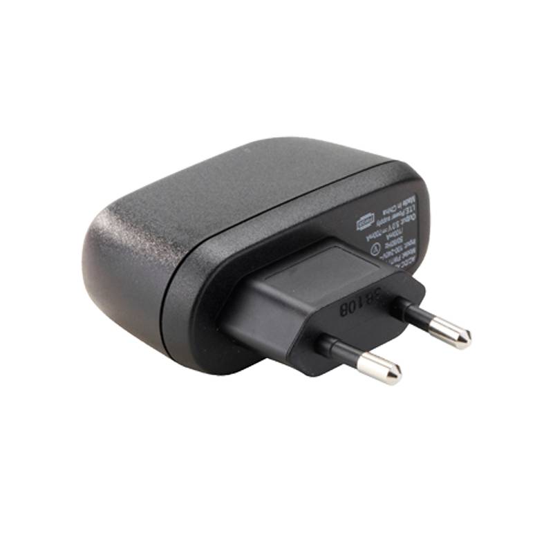 YOMANI USB 230V Adapter