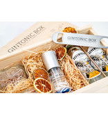 Gin Mare gift box with glasses