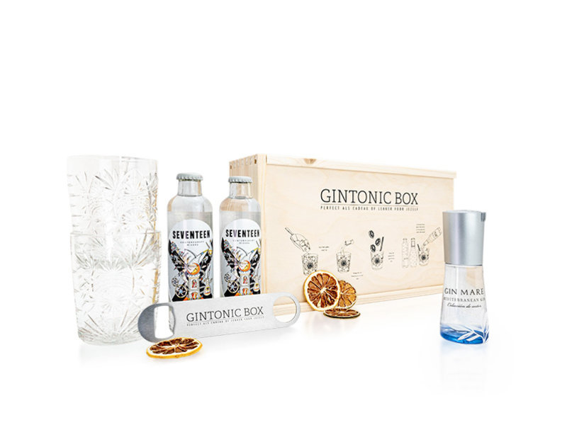 Gin Mare gift box with glasses