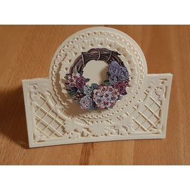 Yvonne Creations Utstansede ark, format A4, med blomsterkranser,