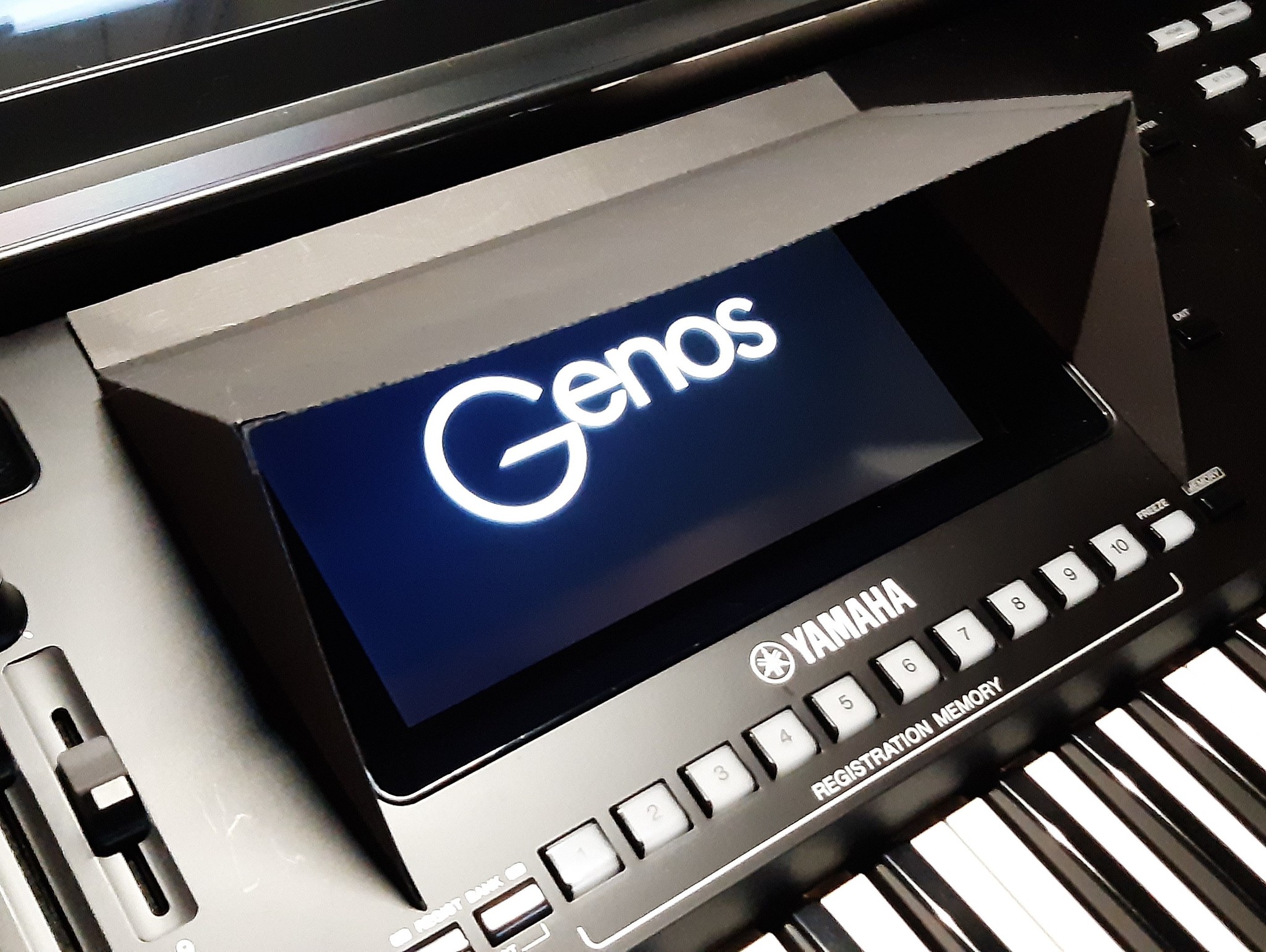 1 display glare protection for Yamaha Genos HobbyCrafts24.eu