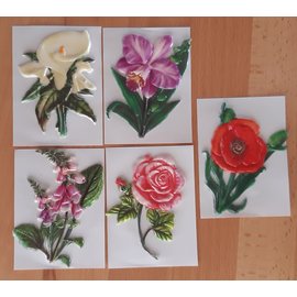 Embellishments / Verzierungen 5 voksbilder, blomster. Ca 8,5 x 6 cm, farget