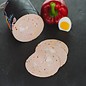 Mortadella mit Ei und Paprikaflocken