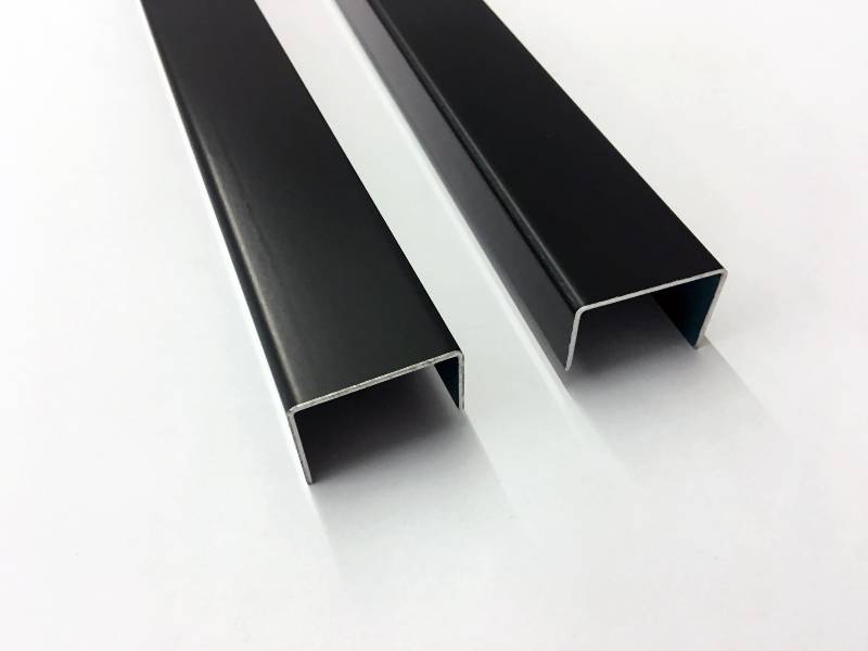 U-Profil aus Aluminium anthrazit (RAL 7016) 2-fach gekantet