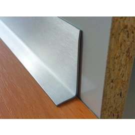Versandmetall [20] Kantenschutzwinkel 3-fach gekantet  Materialdicke 2,0mm axb 30x 30mm  Länge 2500 mm Innen Schliff K320