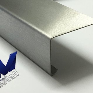 Versandmetall 16.8 lfdm [4x 2m + 2x1,1m + 4x1,65m] 90 ° met druppelrand binnen, buiten grond K320 1,0 mm ,, a = 60 mm b = 100 mm Lengtes 4x 2000 mm 2x1100 mm, 4x1650 mm 3 verbindingshoek binnen 99x57-100lg