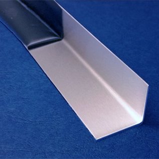 Versandmetall - Edelstahlwinkel ungleichschenkelig 90° 20x55x2,0mm Länge 745 mm außen mit Schliff Korn 320