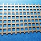 Speciale snede - 500x120mm vierkante geperforeerde plaat gemaakt van roestvrij staal 1,0 mm Qg 8-12 (8 vierkante gaten op een rij en 4 mm webbreedte)