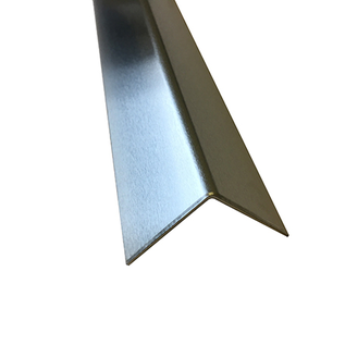 Versandmetall Aluminium hoek gelijkbenig 90° gebogen tot een lengte van 2000 mm