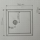 Versandmetall Speciale RVS douchebak, douchebak {R3A} 1,5mm omlopende rand volgens schets, BINNENKnip K320, binnenmaat bad 455x670mm, hoogte 100mm, 1 afvoergat positie volgens schets, elk 70mm afstand van de rand - Copy - Copy - Copy