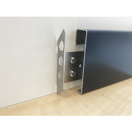 Versandmetall SLF1870-2 plintplint, onderlip naar binnen, 1,0 mm, 70 mm hoog, aluminium antraciet