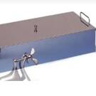 Versandmetall -Sonderset 5 Stück  Edelstahlwanne mit Deckel, { R1 } 1,5mm, Außen  Schliff K320  560x230mm Höhe 120mm, mit 2 Klappgrifffe und Bügelgriff oben