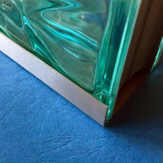 Versandmetall STOCK RESTANT [5A] Profilé de bordure pour brique de verre Profilé en U en acier inoxydable de 1,0 mm adapté aux briques de verre de 80 mm Surface unilatérale avec grain de meulage 320, côté visible EXTÉRIEUR, longueur 2500 mm