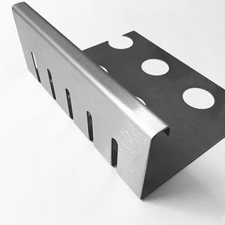 Versandmetall Sonderset ( 106 mtr. ) 53x2m Kiesfangleiste  klein - Edelstahl. H=40mm B=120mm  inkl 53 nnenliegende Verbinder