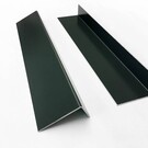 Versandmetall a) 1 profilé en L, peinture anthracite, extérieur, 110 x 120 x 1 mm x 2500 mm ; b) 1 profilé en L, peinture anthracite, extérieur ou intérieur (une seule face possible), 10 x 10 x 1 mm x 2500 mm ; c) 2 profilés en Z, peinture anthracite (voir photo), 10 x
