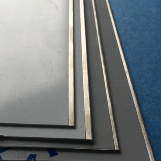 Versandmetall Resten, 5x roestvrij stalen stroken, vanaf 50 mm breed , en lengte 2000mm