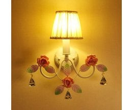 Retro Lamp Mur Avec Des Roses En Céramique