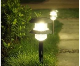 Lampes De Jardin Sur L'Énergie Solaire