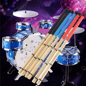 Drum Sticks Auf Bambus
