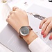 Schöne frauen Quarz Uhren Schlanke Mode Leder Damen Armbanduhr Reloj Mujer CURREN Heiße Weibliche UhrFür Frauen