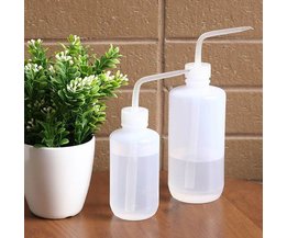 Pflanzen Spritze In Zwei Größen Pflanzen Spritze In Zwei Größen