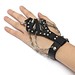 Hand Schmuck Gothic-Bolzen