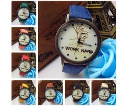 Besonders Text-Uhr Mit Strap Jeans Und Work Hard Besonders Text-Uhr Mit Strap Jeans Und Work Hard