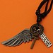 Key Mit Kreuz Und Engel Flügel