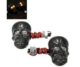 Motorrad Flasher In Einem Schädel-Form