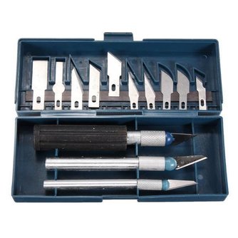 Set Mit 16 Craft Messer