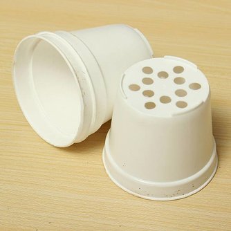 Blumentöpfe Aus Kunststoff